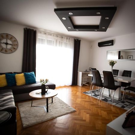 Apartman Elly سلافونسكي برود المظهر الخارجي الصورة